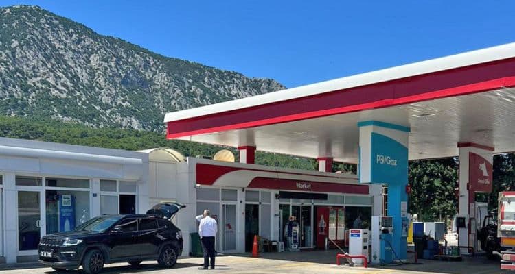 Petrol Yatırımı Nasıl Yapılır? 2025 Yatırım Rehberi